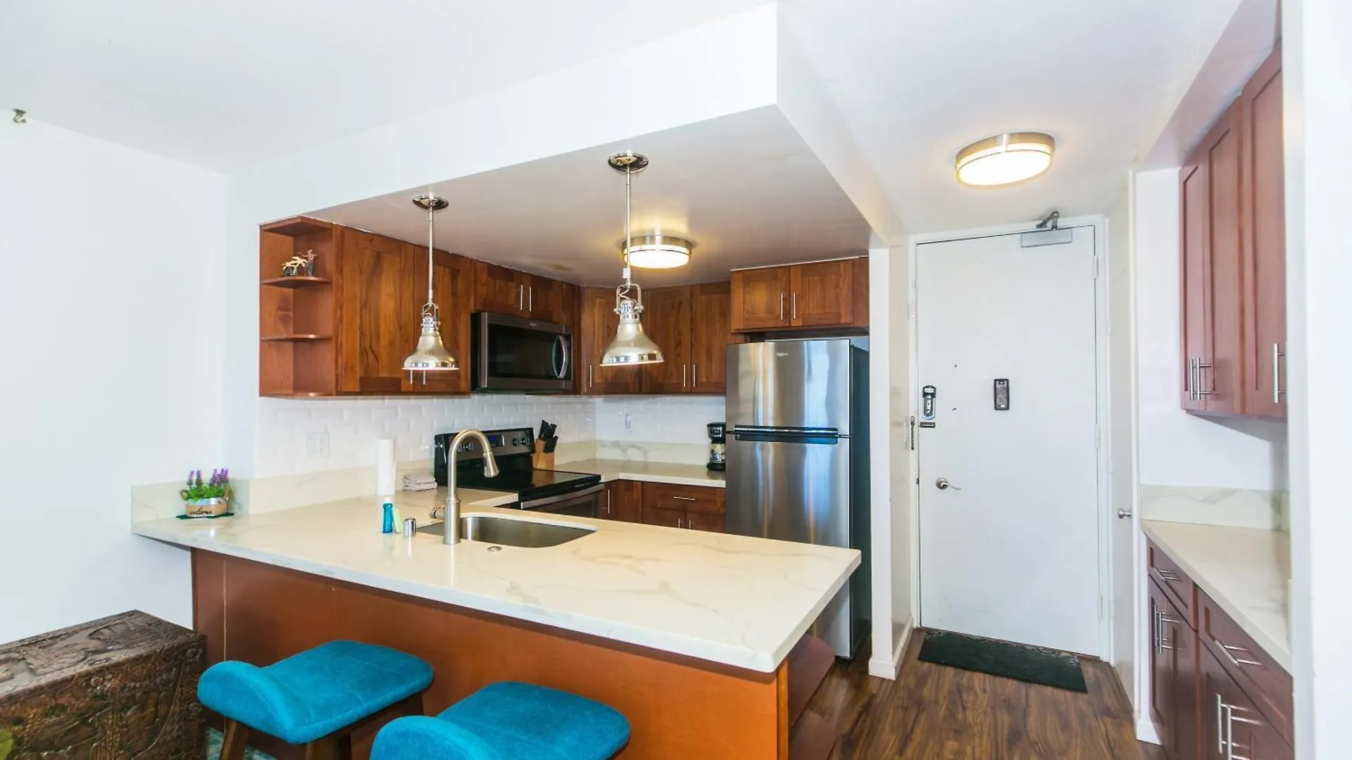 Апартаменты Ilikai Marina 1394 Yacht Harbor View 1Br Гонолулу США
